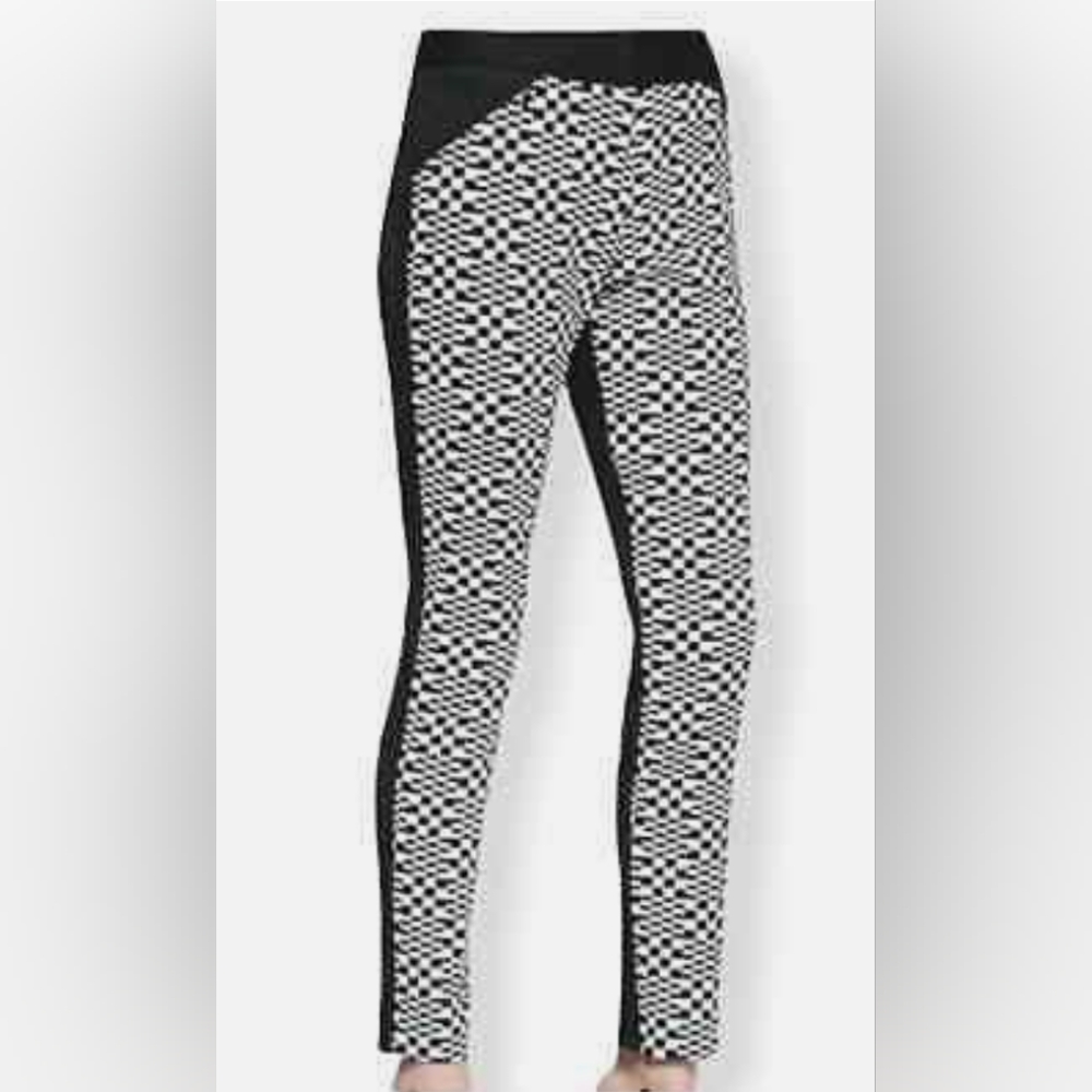 Trina Turk Black and White ankle pants NWT